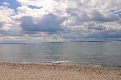 Ostseestrand-Pelzerhaken-mit-Wolken